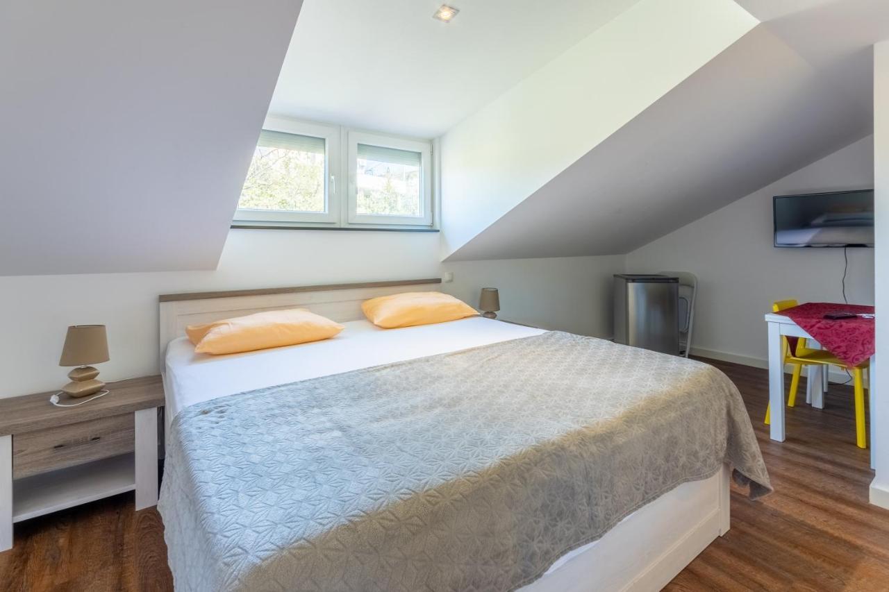Rimac Apartment And Rooms Novi Vinodolski Exterior foto